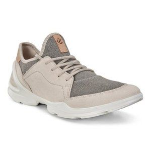 Ecco Womens Biom Street Sneakers